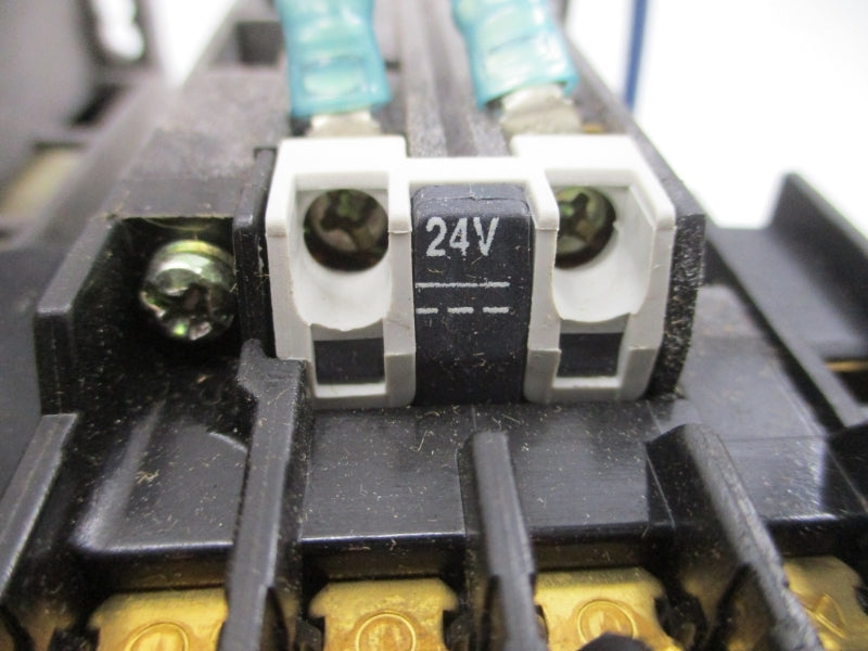 GENERAL ELECTRIC CR71VAL3AZA 24VDC 9.0A NSMP