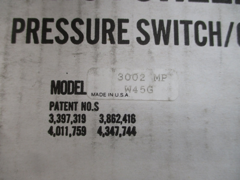 DWYER 3002 120/240VAC 10A 35PSI 0-2"H2O NSMP