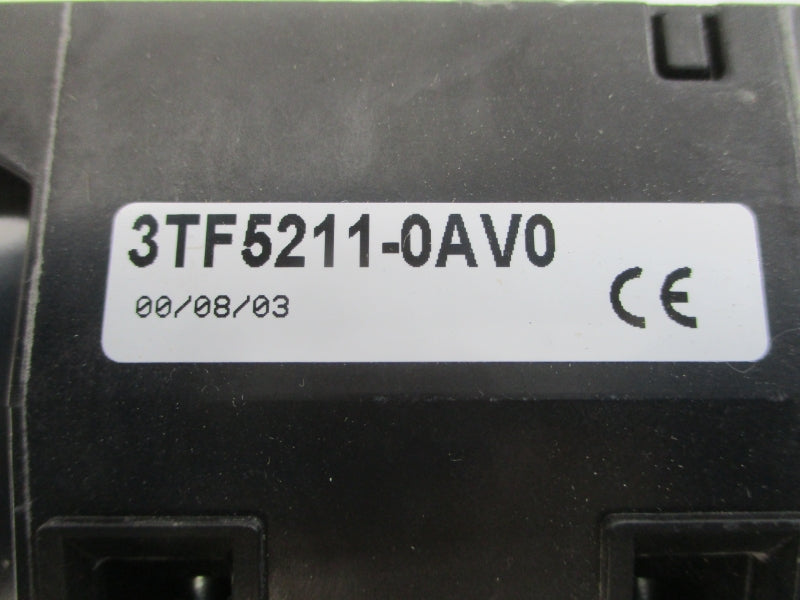 SIEMENS 3TF5211-0AV0 400/480V 210A UNMP