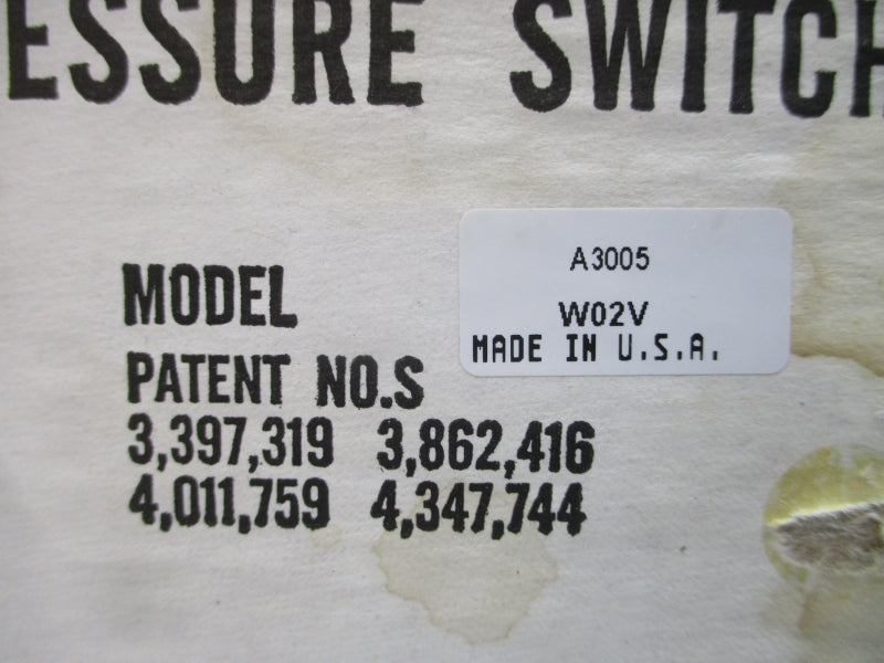 DWYER A3005 120/240VAC 10A 25PSI 0-5 NSMP