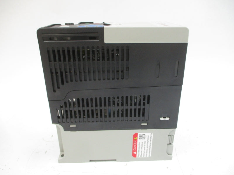 ALLEN BRADLEY 25B-D6P0N104 SER. A F/W 7.001 323-528VAC 7.5A NSMP