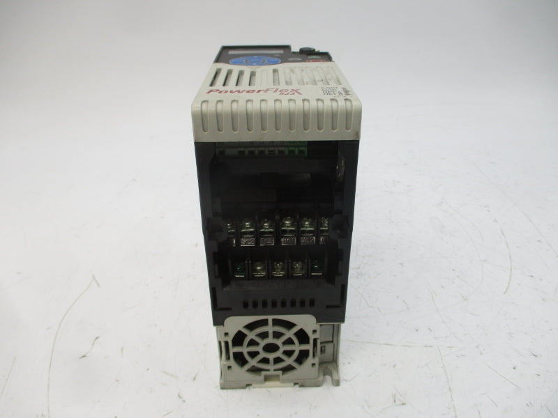 ALLEN BRADLEY 25A-E1P7N104 SER. A F/W 2.001 460-600VAC 1.7A UNMP