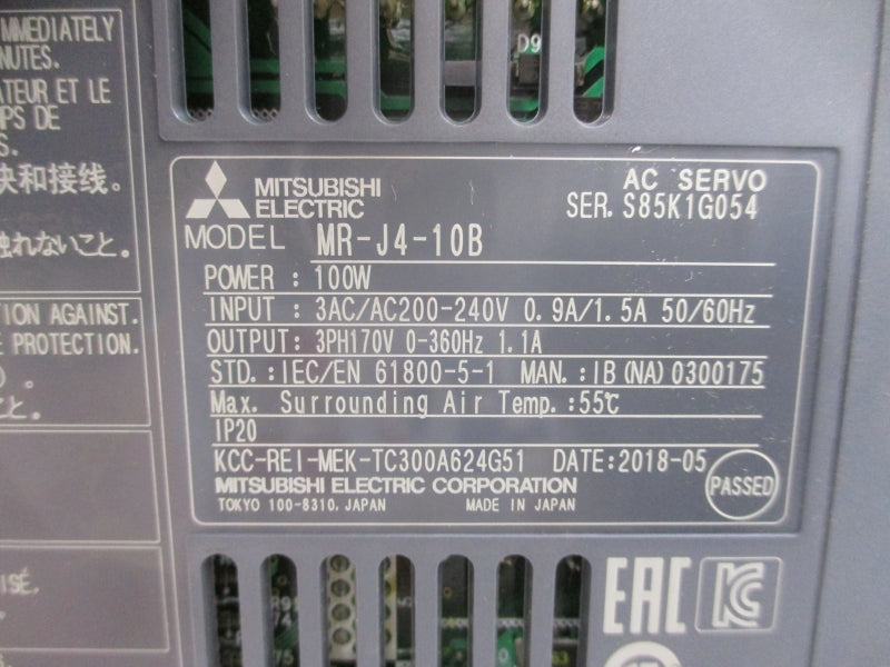 MITSUBISHI MR-J4-10B 200-240VAC 0.9/1.5A UNMP