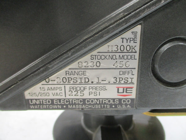UNITED ELECTRIC H300K 8230 456 125/250VAC 15A 0-20PSI UNMP