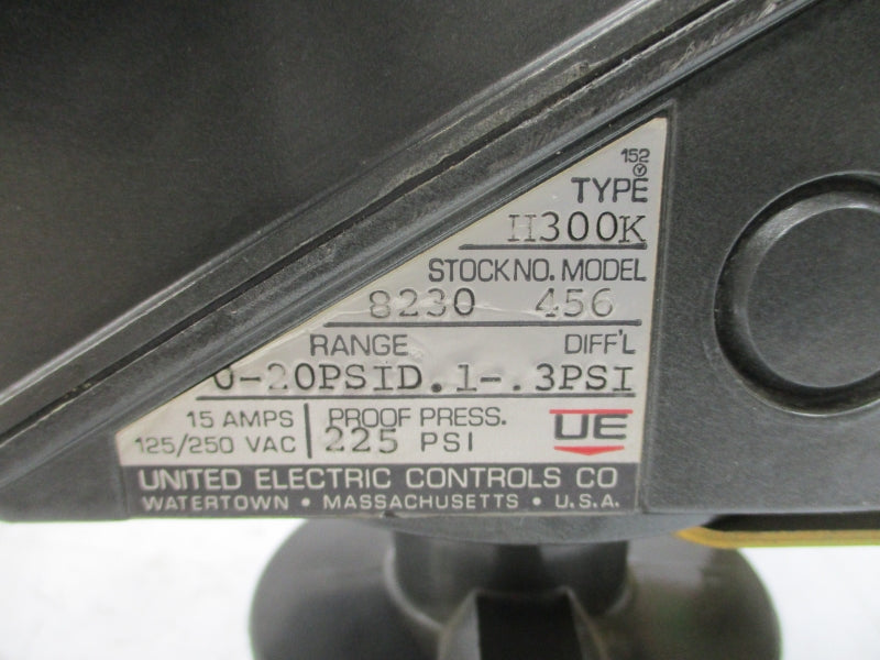 UNITED ELECTRIC H300K 8230 456 125/250VAC 15A 0-20PSI UNMP