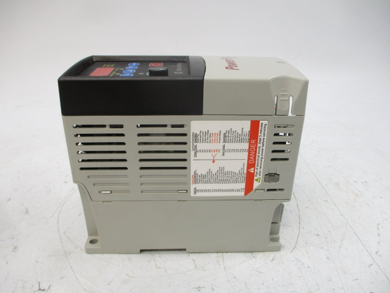 ALLEN BRADLEY 22A-A2P3N104 SER. A F/W 6.01 200-240VAC 6.0A NSMP