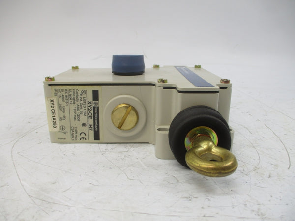 TELEMECANIQUE XY2CE1A250H7 120/240V 3A NSMP