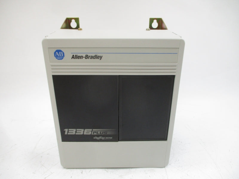 ALLEN BRADLEY 1336S-BRF30-AA-EN4-L6 SER. D 380/480VAC 6.4/7.2A NSMP