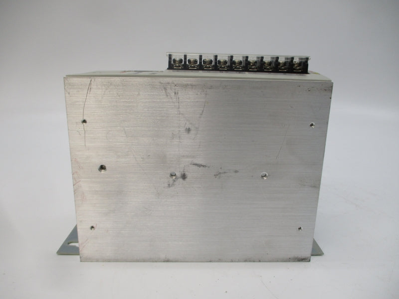 ALLEN BRADLEY 2098-DSD-005 SER. C F/W V1.53 120/240VAC 5A NSNP