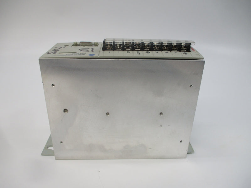 ALLEN BRADLEY 1398-DDM-005 SER. B F/W V1.60 120/240VAC 5A UNMP