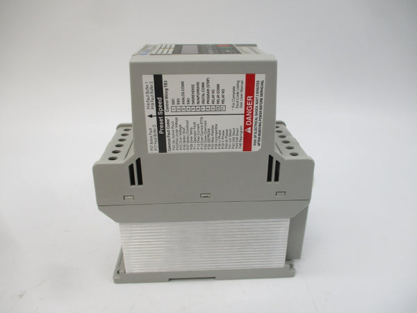 ALLEN BRADLEY 160-BA06NPS1P1 SER. C F/W 7.06 380-460V 7.0A (BR/WH) NSMP