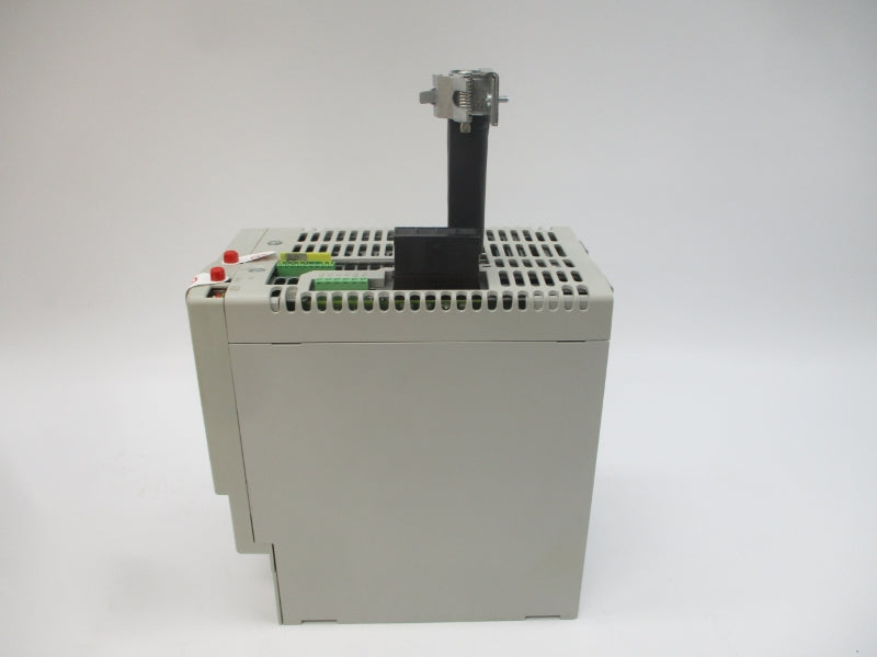 ALLEN BRADLEY 2094-BM05-S SER. B F/W 1.122 95-264VAC 33.8A NSMP