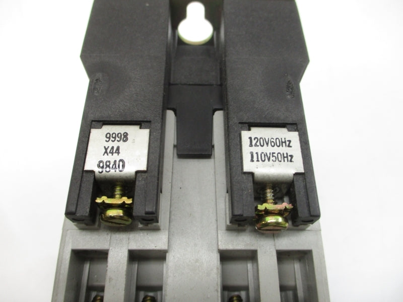 SQUARE D 8501XO00XTE1V02 SER. A 110/120V 20A 0.2-60S NSMP