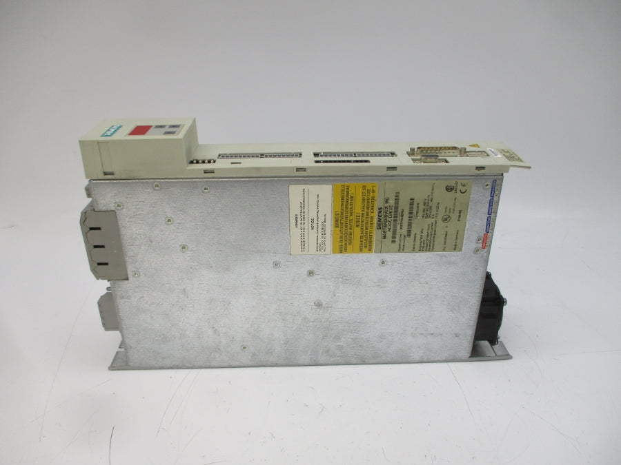 SIEMENS 6SE7015-0EP50 380-480VAC 5A UNMP