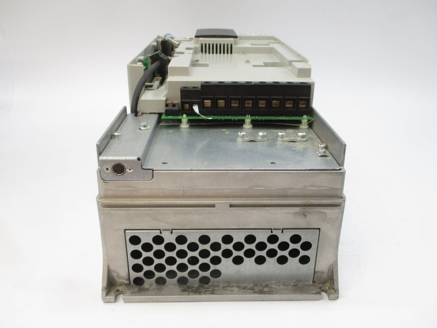 ALLEN BRADLEY 20BD052A0AYNAND0 SER. B F/W 8.002 432-528VAC 82A (AS PICTURED) UNMP
