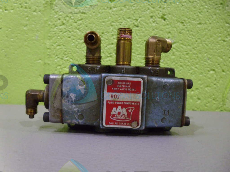 AAA PRODUCTS INTERNATIONAL MODEL R02 4WAY VALVE UNMP