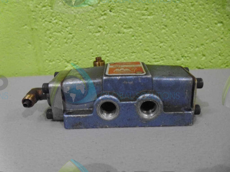 AAA PRODUCTS INTERNATIONAL MODEL R02 4WAY VALVE UNMP