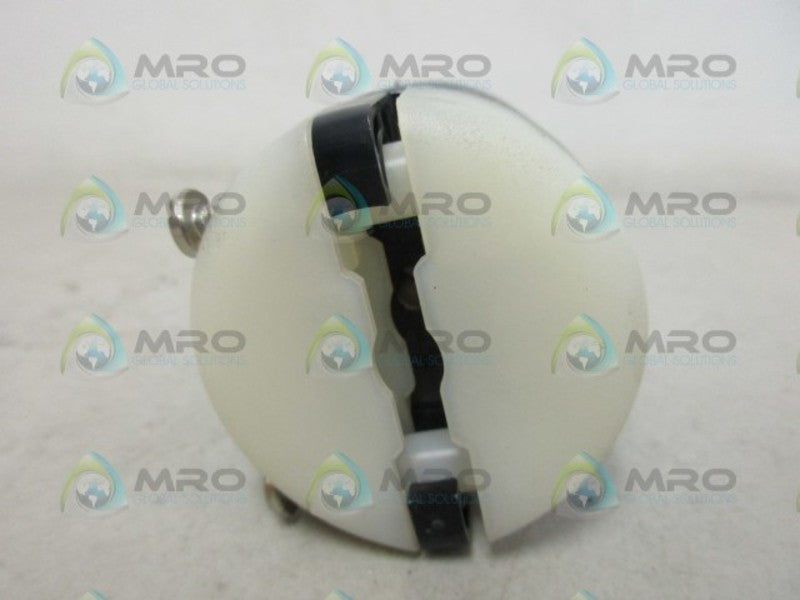 PASS & SEYMOUR L1330-P TURNLOK PLUG NSMP
