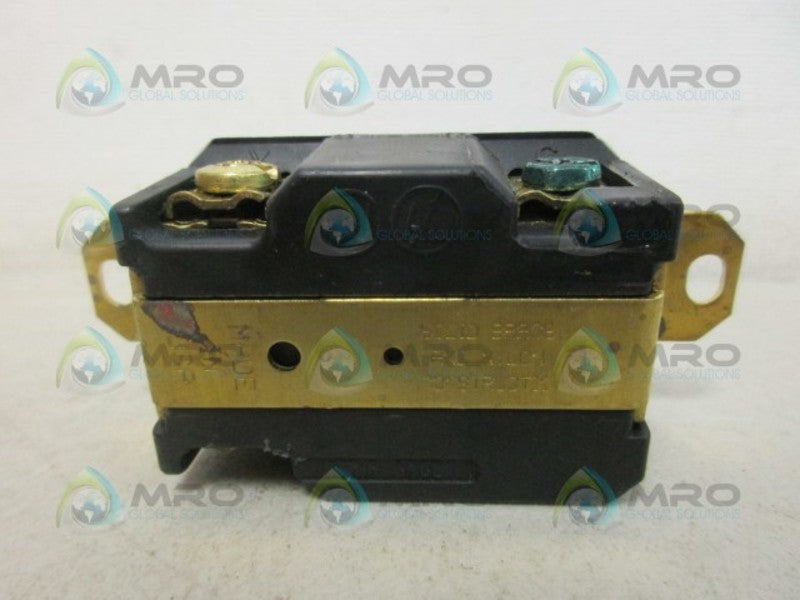 PASS & SEYMOUR L820-R TURNLOK RECEPTACLE UNMP
