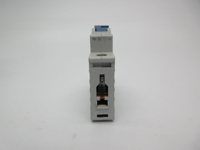 ALLEN BRADLEY 1492-SPM1C030 SER. D 277VAC 3A NSNP