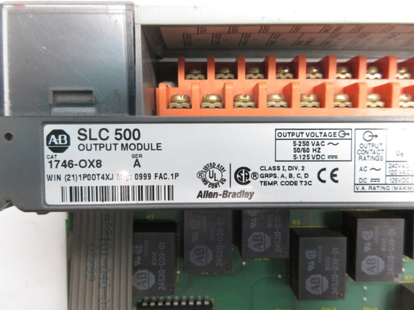 ALLEN BRADLEY 1746-OX8 SER. A 5-250VAC NSNP