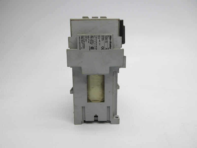 ALLEN BRADLEY 104-C43ZW22 SER. A 32VDC UNMP