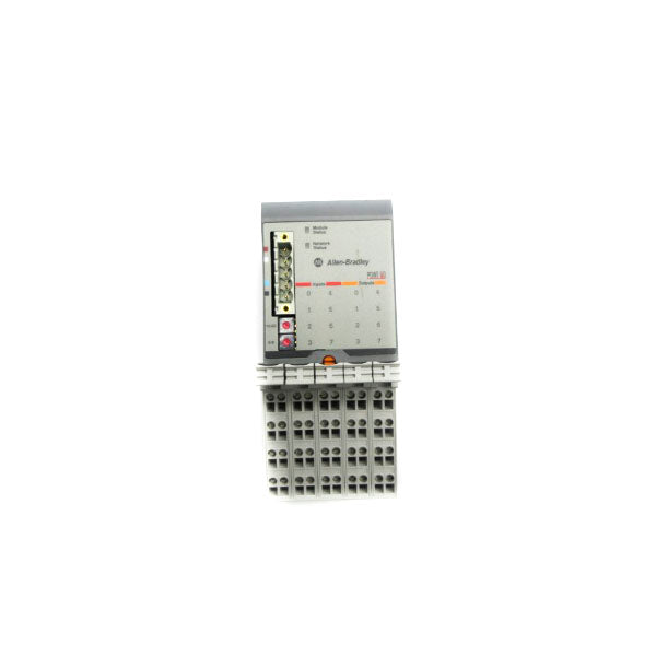 ALLEN BRADLEY 1734D-IA8XOA8 SER. A F/W 1.001 120VAC NSNP