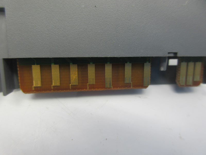 ALLEN BRADLEY 1734-OE2C SER. C F/W 3.001 24VDC UNMP