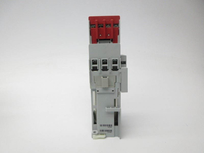 ALLEN BRADLEY 100S-C37ZJ14C SER. C 24VDC (BR/WH) NSMP