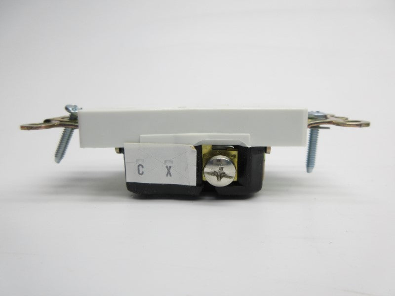 PASS & SEYMOUR 26361-W 125V 20A NSMP