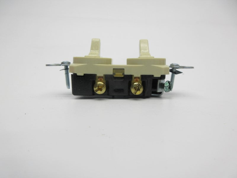 PASS & SEYMOUR 690-IG 120/277VAC 15A NSMP