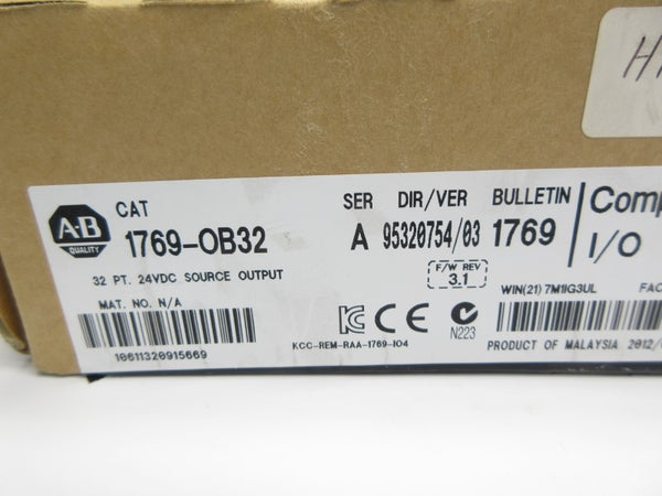 ALLEN BRADLEY 1769-OB32 SER. A F/W 3.1 24VDC NSMP