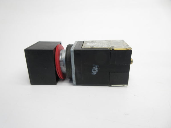 ALLEN BRADLEY 800MB-CQAL10A SER. A 120VAC NSNP