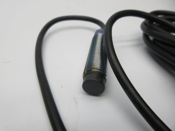 TELEMECANIQUE XS2M12PA370 12-48V NSNP