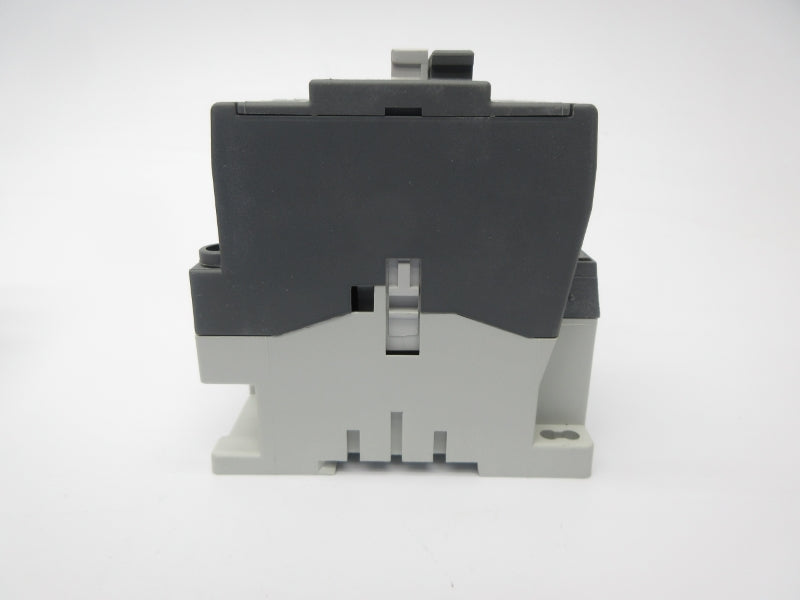 ABB 1SBL241001R8110 A26-30-10 24V NSMP