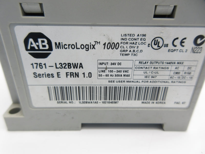 ALLEN BRADLEY 1761-L32BWA SER. E F/W 1.0 24VDC (AS PICTURED) NSNP
