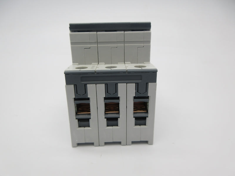 SIEMENS 5SY4303-7 400V 3A NSNP