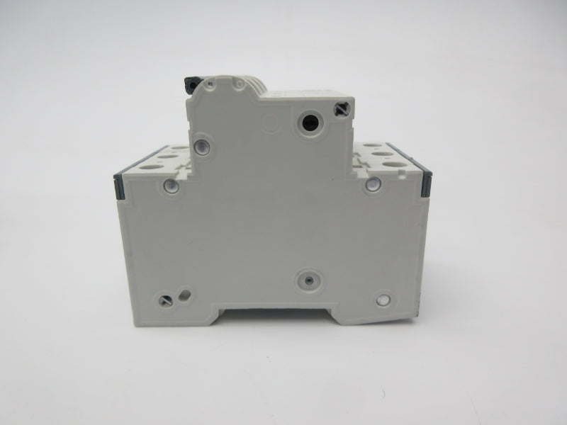 SIEMENS 5SY4302-7 400V 2A NSNP