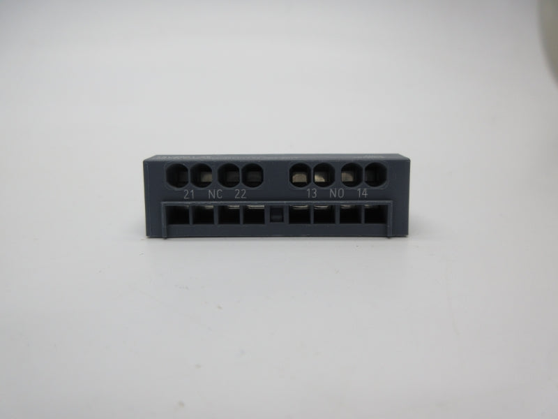 SIEMENS 3RV2901-2E 240VAC 2.5A NSNP