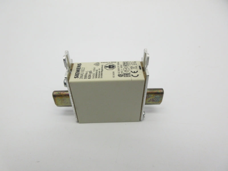 SIEMENS 3NA3 822 500VAC 63A NSNP