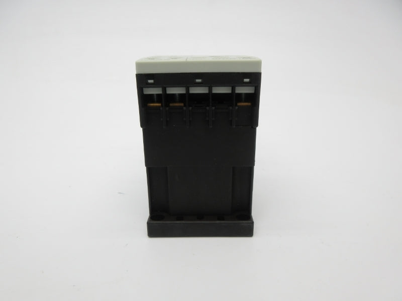 SIEMENS 3RP2025-1AP30 200-240VAC 0.05S-100H NSMP