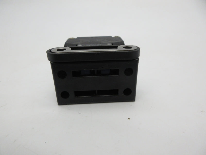 SCHMERSAL AZ 15 ZVRK 230V 4A NSNP