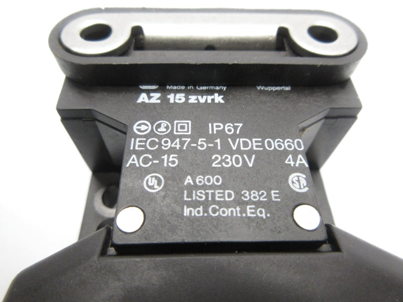 SCHMERSAL AZ 15 ZVRK 230V 4A NSNP