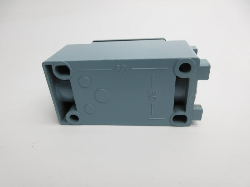 TELEMECANIQUE XCK J10541H7 240V 3A NSMP