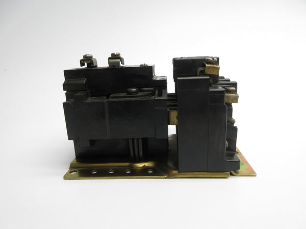 ALLEN BRADLEY 700 BR-220 600VAC 10A UNMP