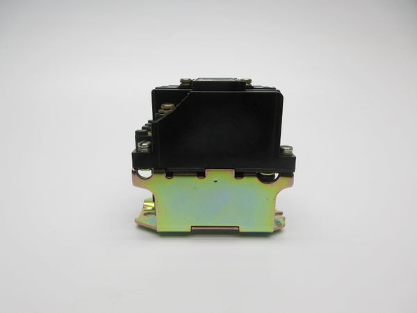 ALLEN BRADLEY 700-N400A1 SER. C 24V (AS PICTURED) NSNP