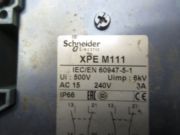 SCHNEIDER ELECTRIC XPEM111 240V 3A NSNP
