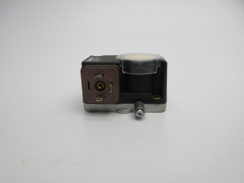 DUNGS GW150A5 250V 10A (AS PICTURED) NSNP