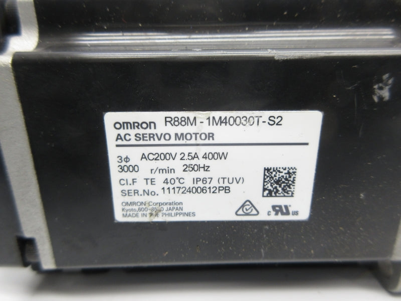 OMRON R88M-1M40030T-S2 200VAC 2.5A NSNP