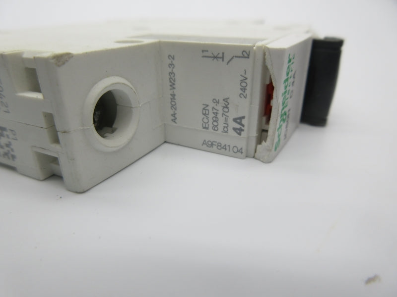 SCHNEIDER ELECTRIC A9F84104 230/400V 4A NSNP